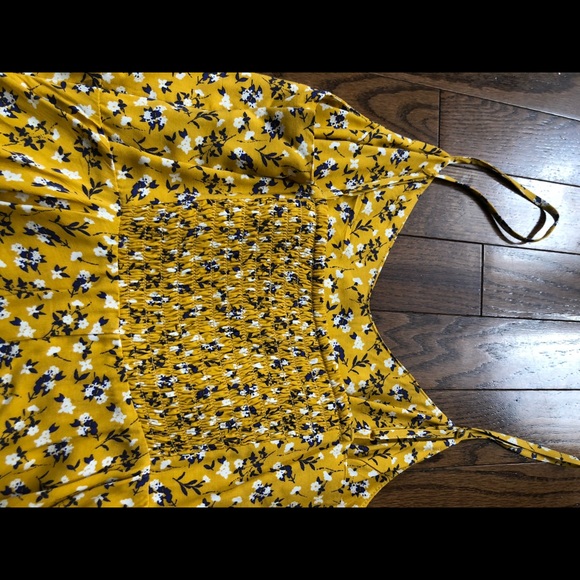 Dress - Picture 4 of 4